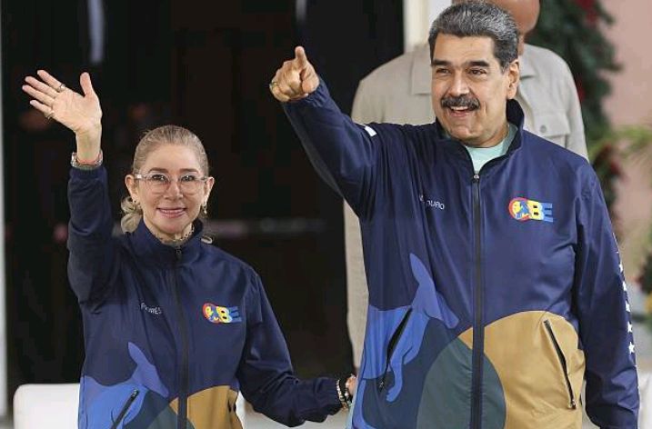 Nicolas Maduro and His Wife Arrested in America, Claim They Have Stress And They Are Strong